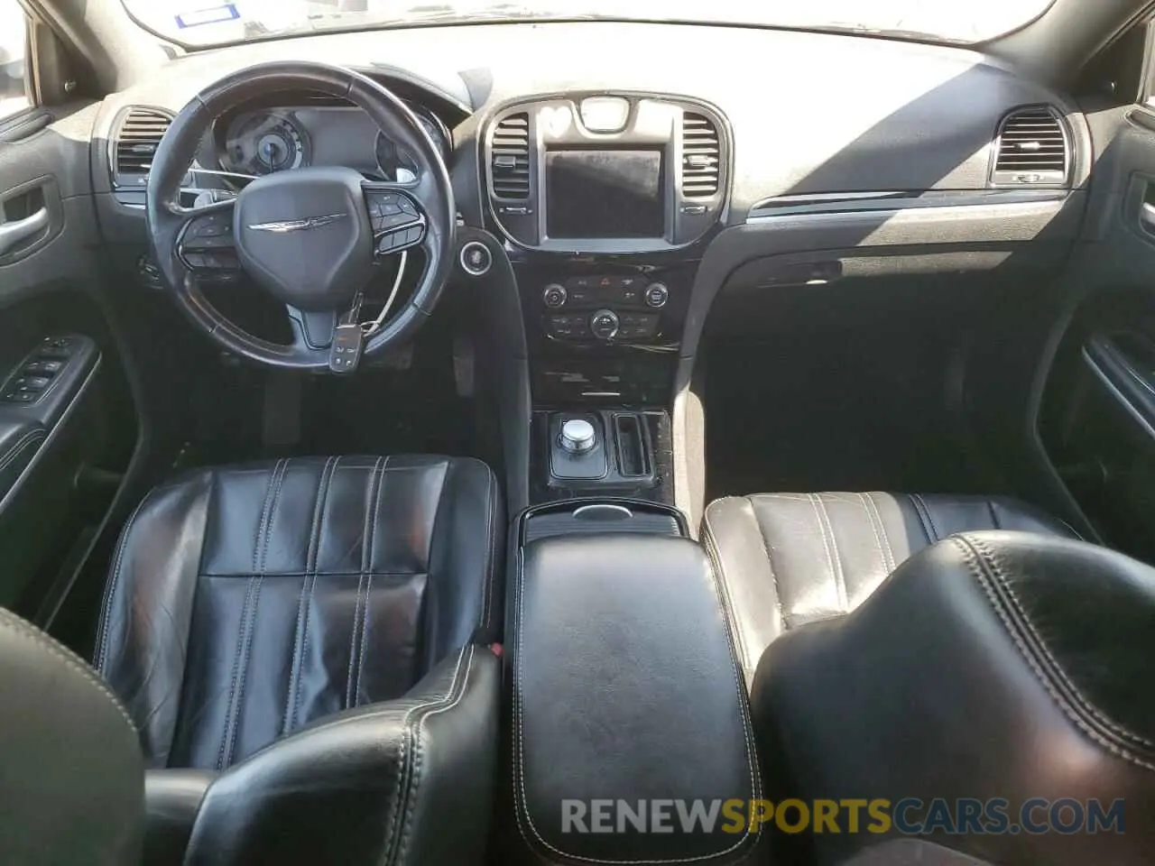 8 Photograph of a damaged car 2C3CCABG1KH654061 CHRYSLER 300 2019
