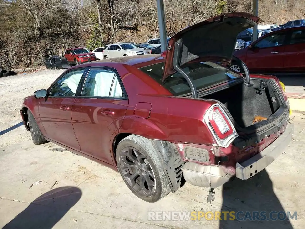 2 Фотография поврежденного автомобиля 2C3CCABG2KH654103 CHRYSLER 300 2019