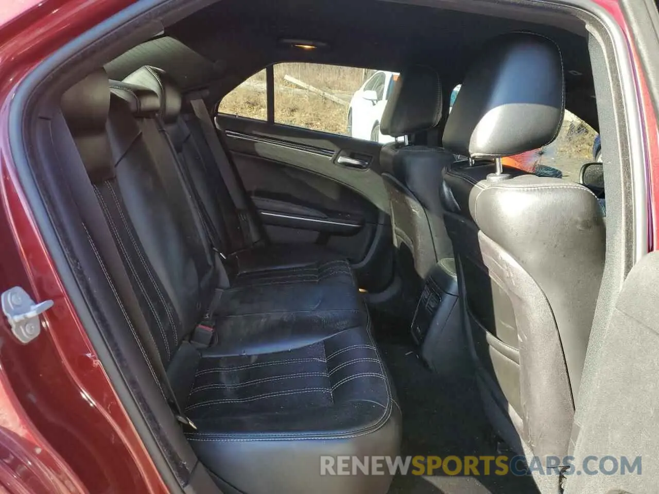11 Photograph of a damaged car 2C3CCABG2KH654229 CHRYSLER 300 2019