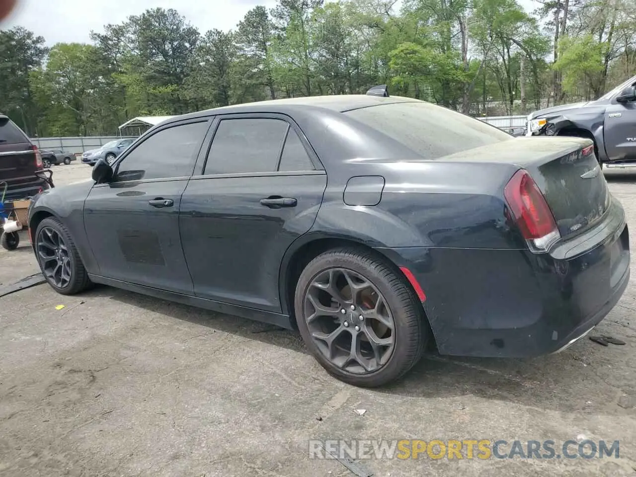 2 Photograph of a damaged car 2C3CCABG4KH618025 CHRYSLER 300 2019