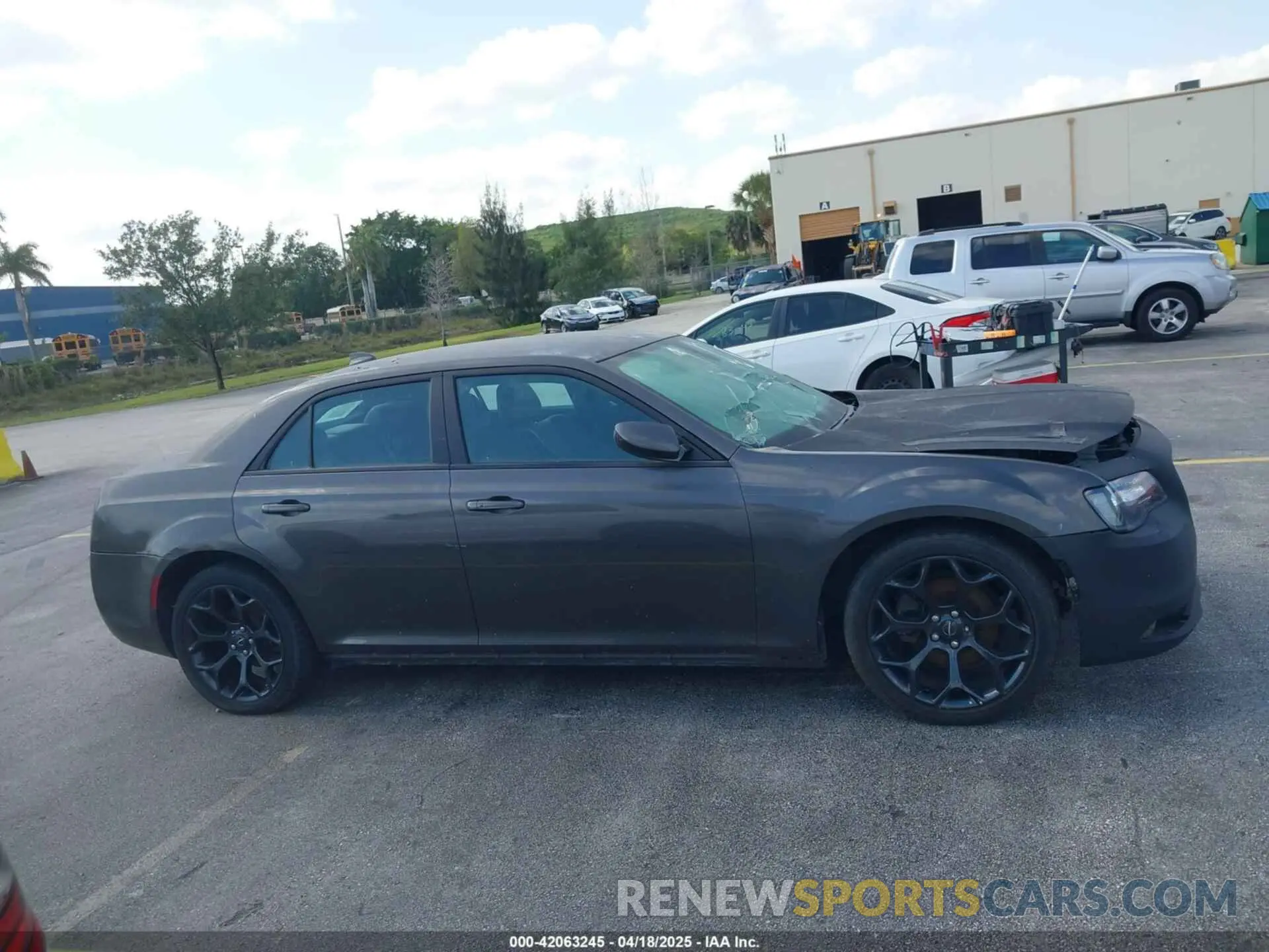 12 Photograph of a damaged car 2C3CCABG5KH516295 CHRYSLER 300 2019