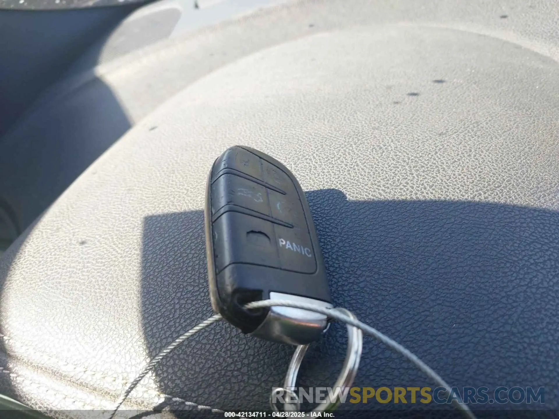 11 Photograph of a damaged car 2C3CCABG5KH562838 CHRYSLER 300 2019