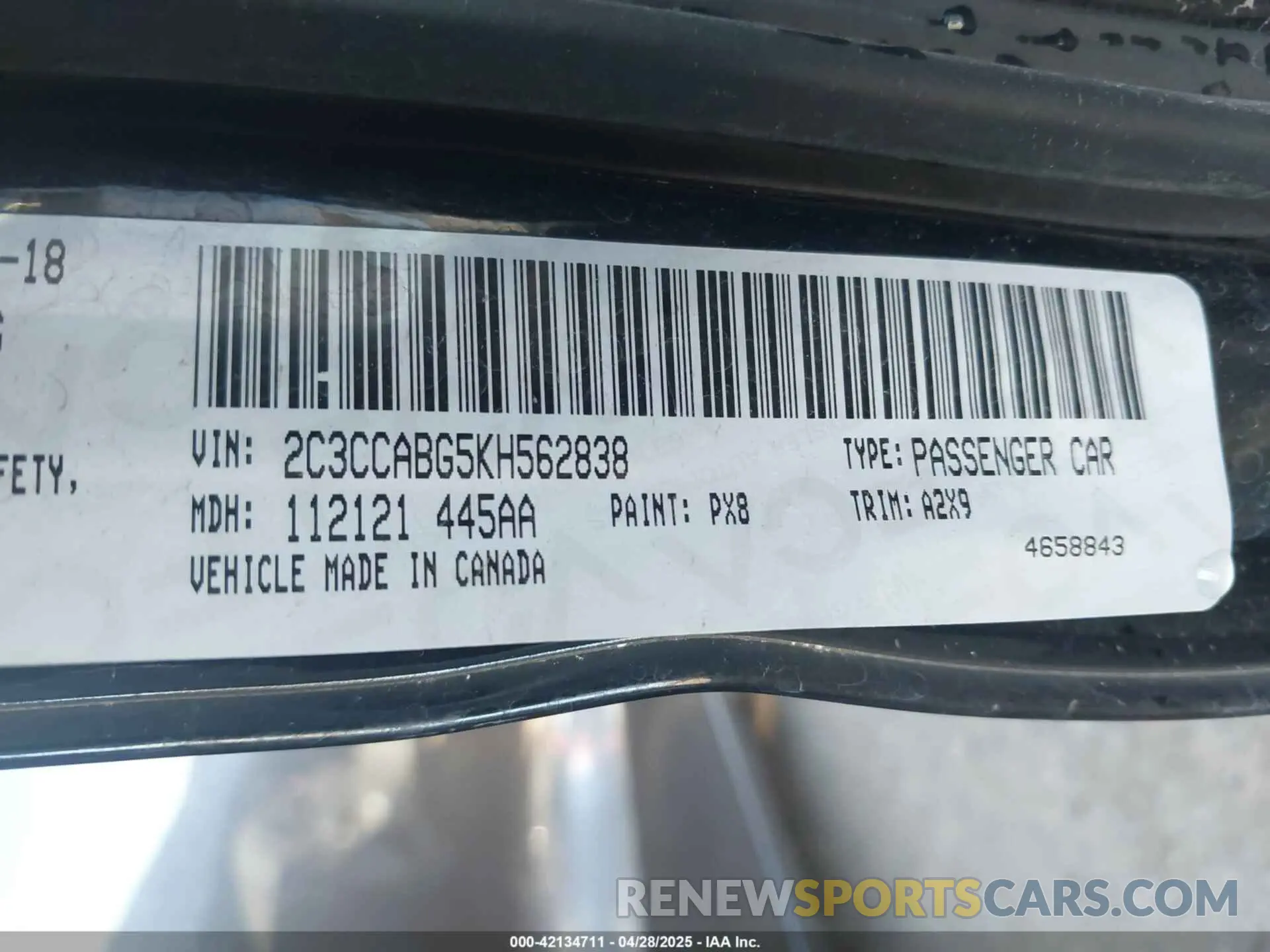 9 Photograph of a damaged car 2C3CCABG5KH562838 CHRYSLER 300 2019