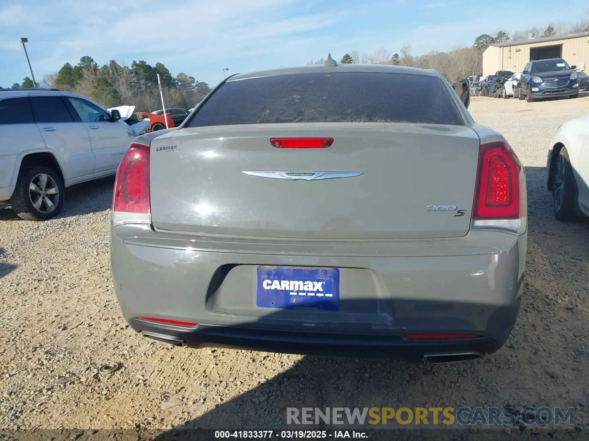 16 Фотография поврежденного автомобиля 2C3CCABG5KH708249 CHRYSLER 300 2019