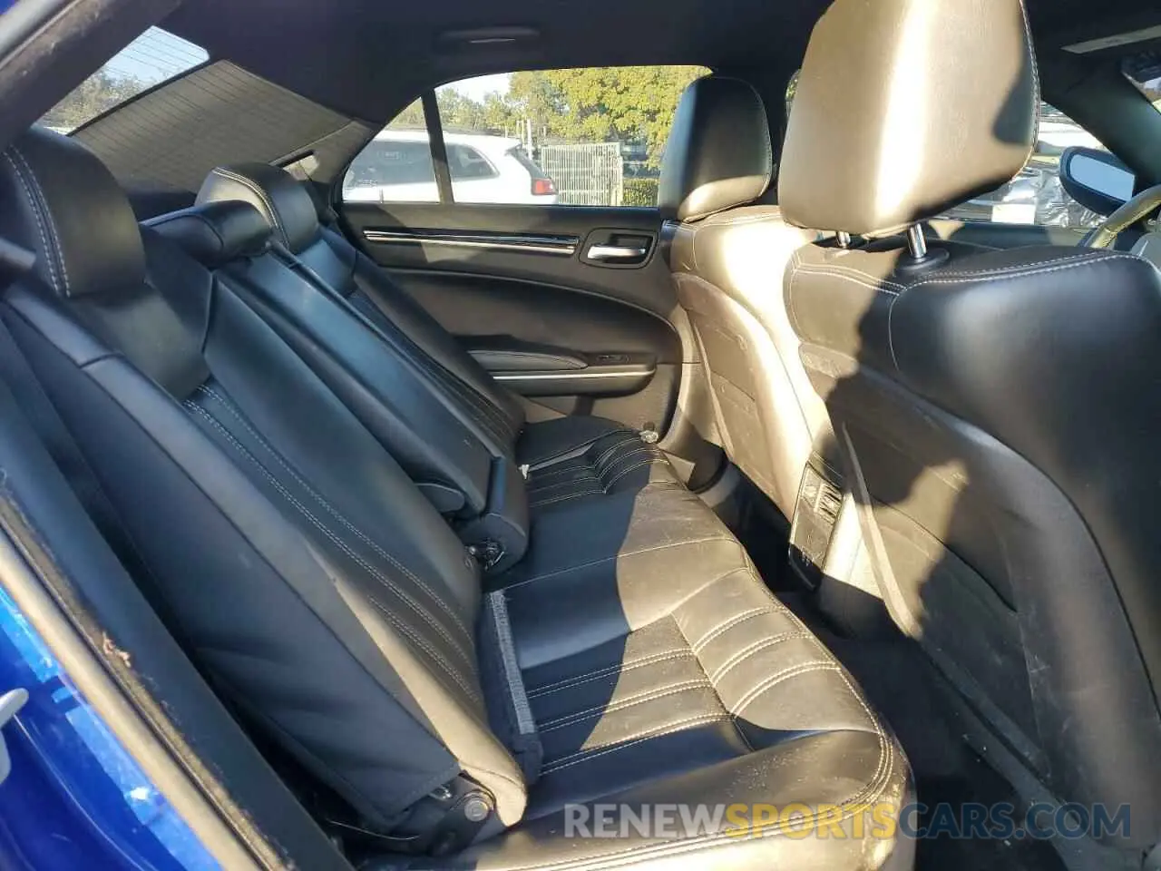 11 Фотография поврежденного автомобиля 2C3CCABG7KH515679 CHRYSLER 300 2019