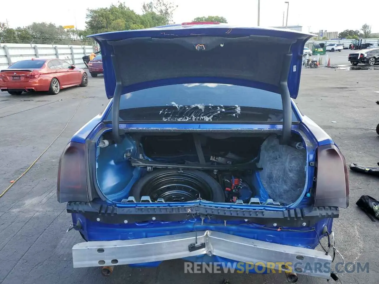 6 Фотография поврежденного автомобиля 2C3CCABG7KH515679 CHRYSLER 300 2019
