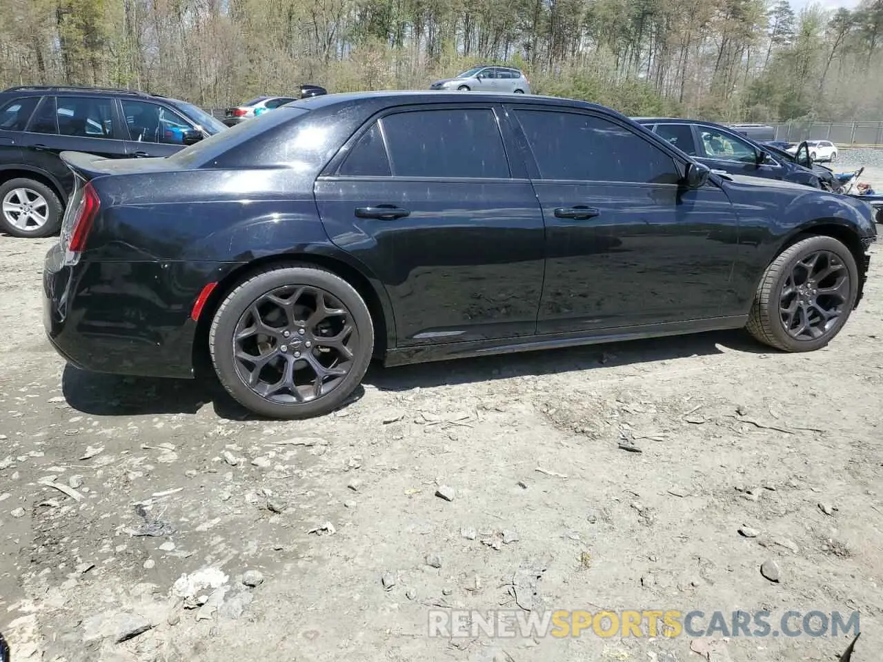 3 Photograph of a damaged car 2C3CCABG7KH660334 CHRYSLER 300 2019
