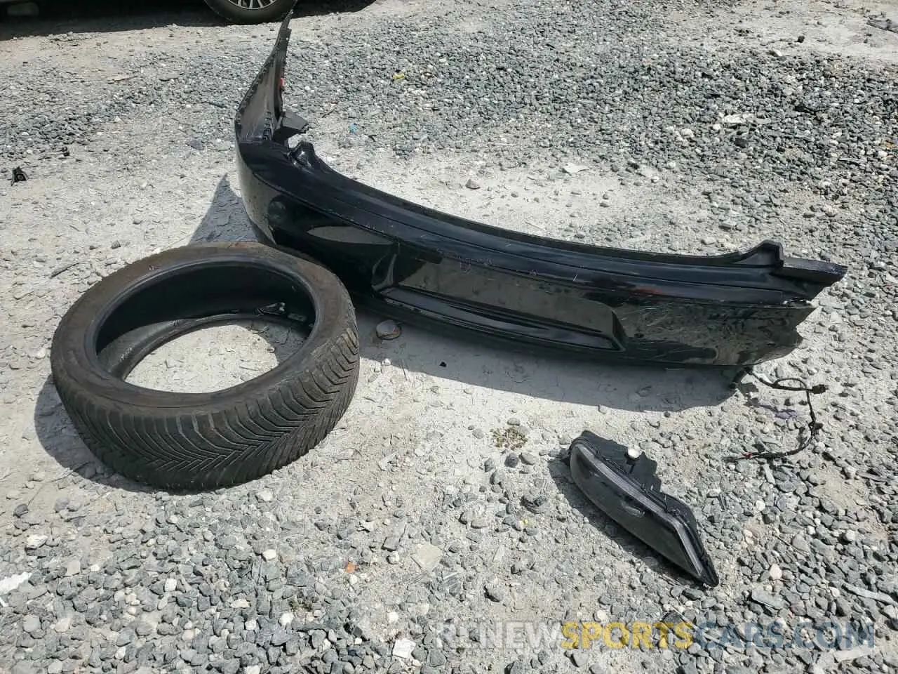 14 Photograph of a damaged car 2C3CCABG8KH508305 CHRYSLER 300 2019