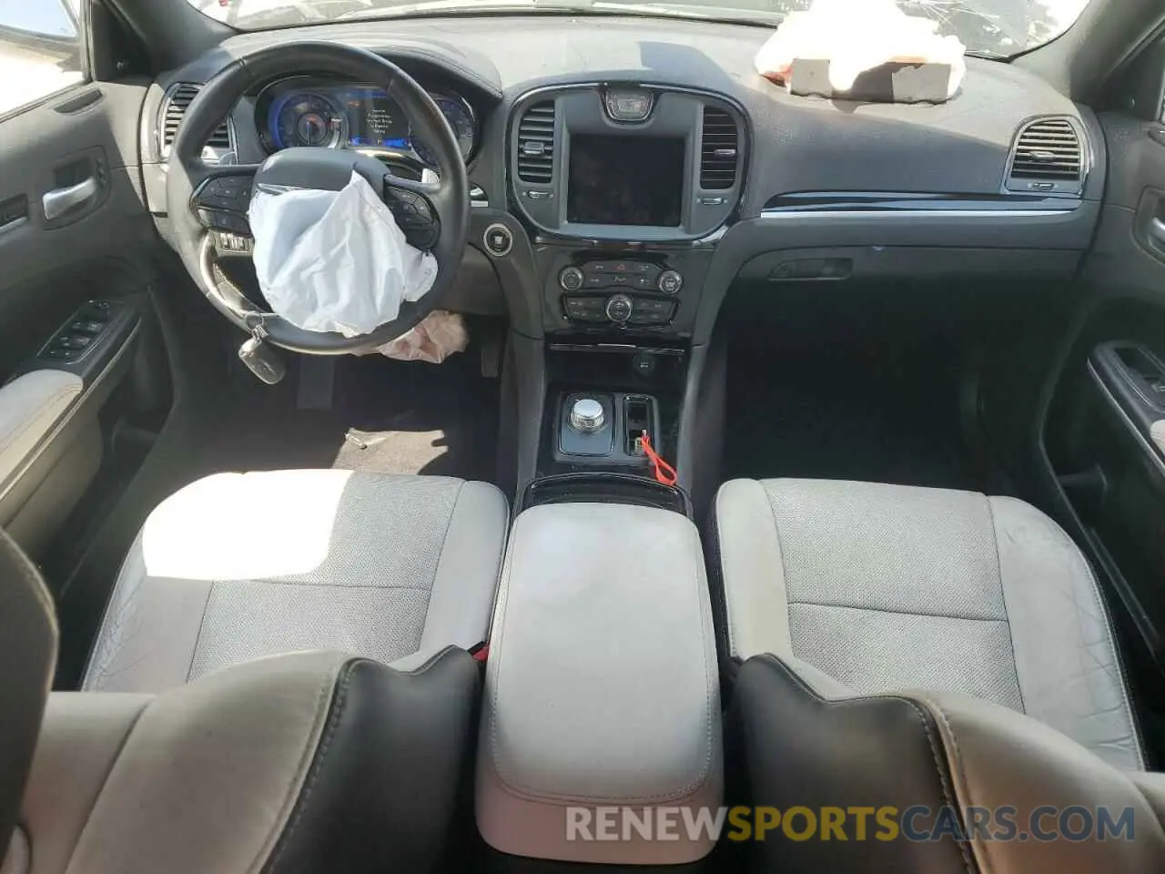 8 Photograph of a damaged car 2C3CCABG8KH508305 CHRYSLER 300 2019