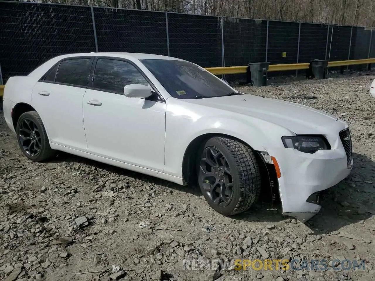4 Photograph of a damaged car 2C3CCABG8KH609442 CHRYSLER 300 2019