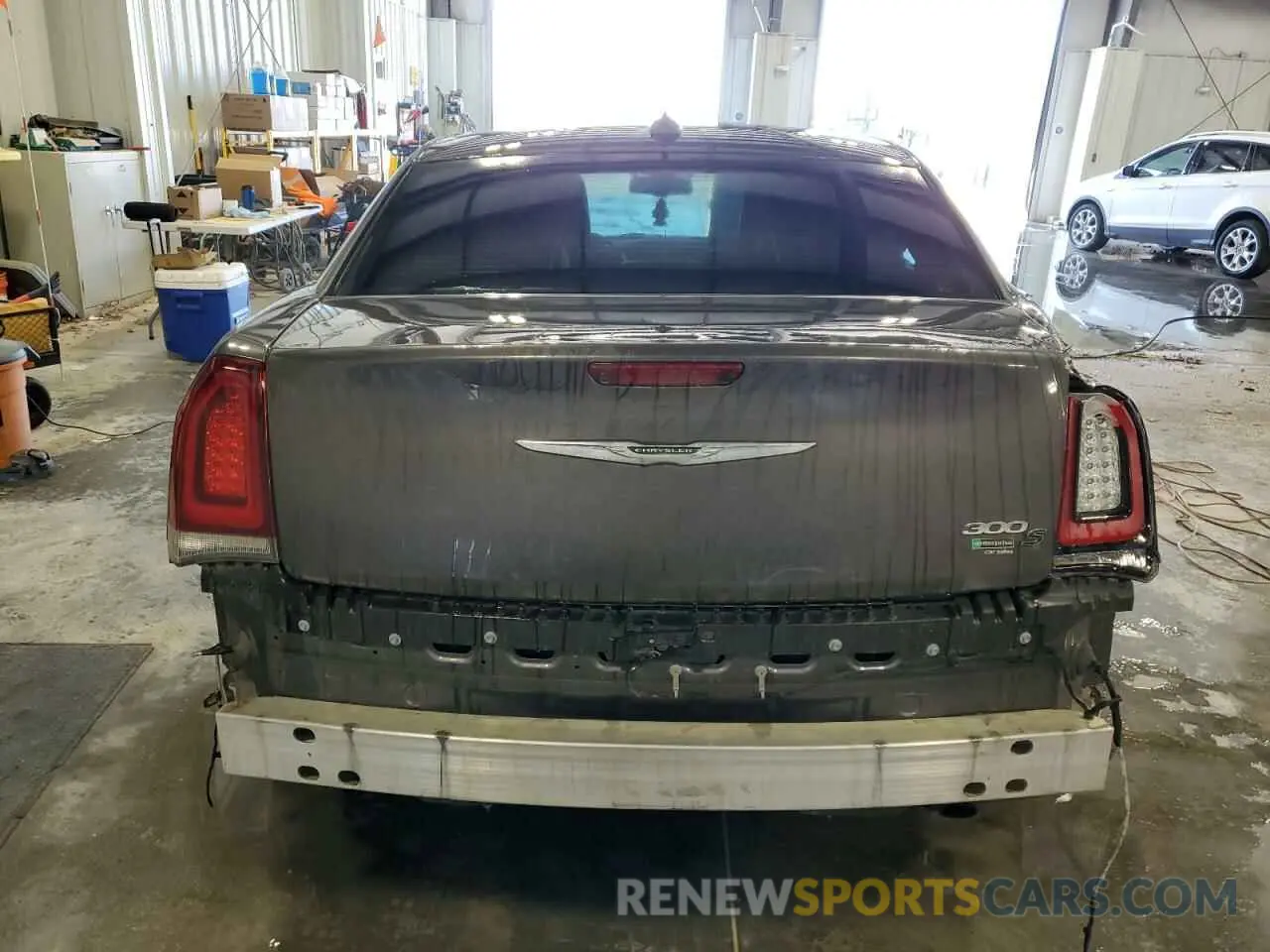 6 Фотография поврежденного автомобиля 2C3CCABG8KH689406 CHRYSLER 300 2019