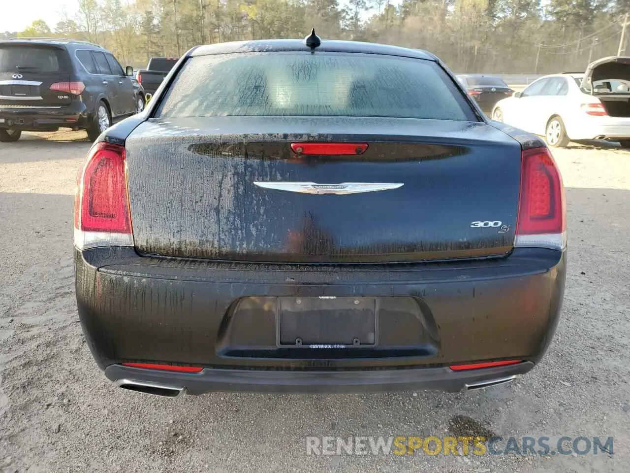 6 Photograph of a damaged car 2C3CCABG9KH628632 CHRYSLER 300 2019