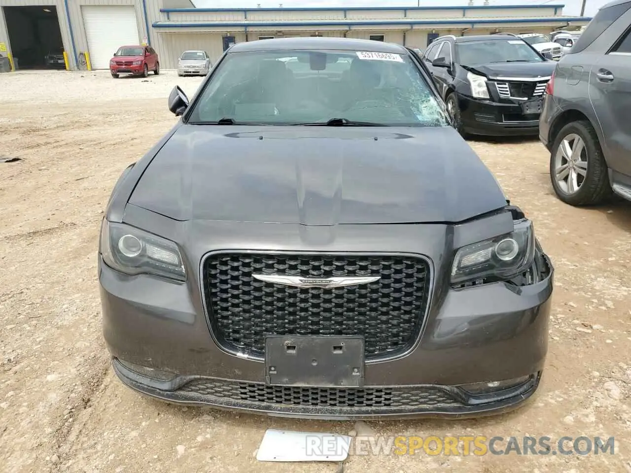 5 Photograph of a damaged car 2C3CCABG9KH728925 CHRYSLER 300 2019