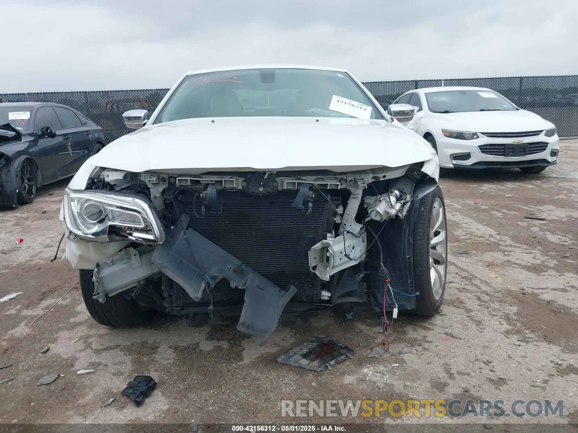 12 Photograph of a damaged car 2C3CCAEG1KH536281 CHRYSLER 300 2019
