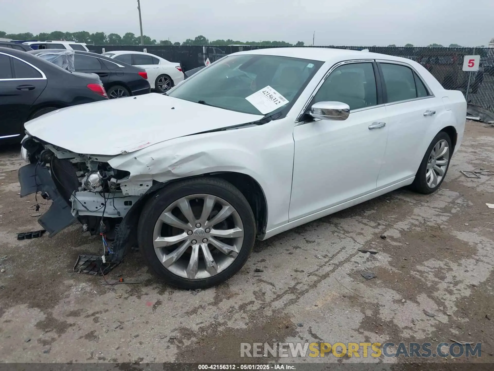2 Photograph of a damaged car 2C3CCAEG1KH536281 CHRYSLER 300 2019