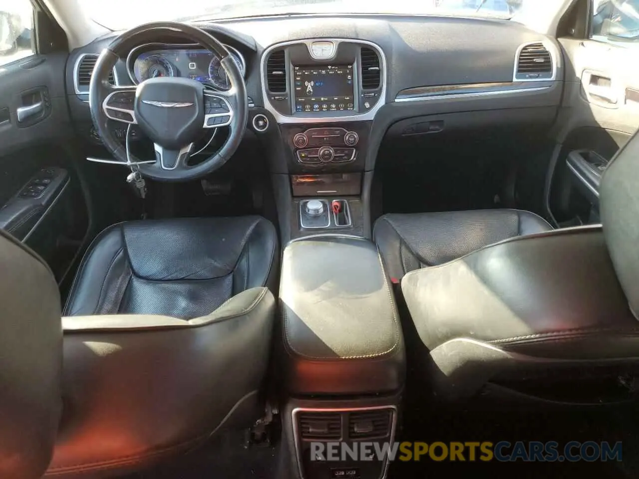 8 Photograph of a damaged car 2C3CCAEG2KH555681 CHRYSLER 300 2019
