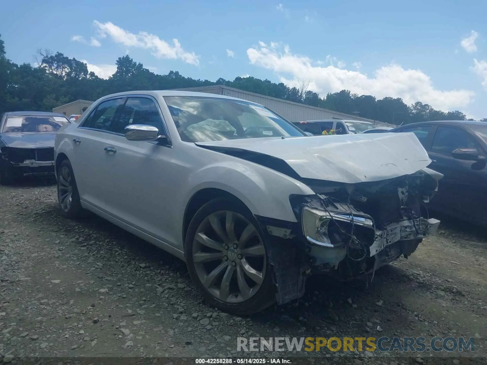 13 Photograph of a damaged car 2C3CCAEG3KH528019 CHRYSLER 300 2019