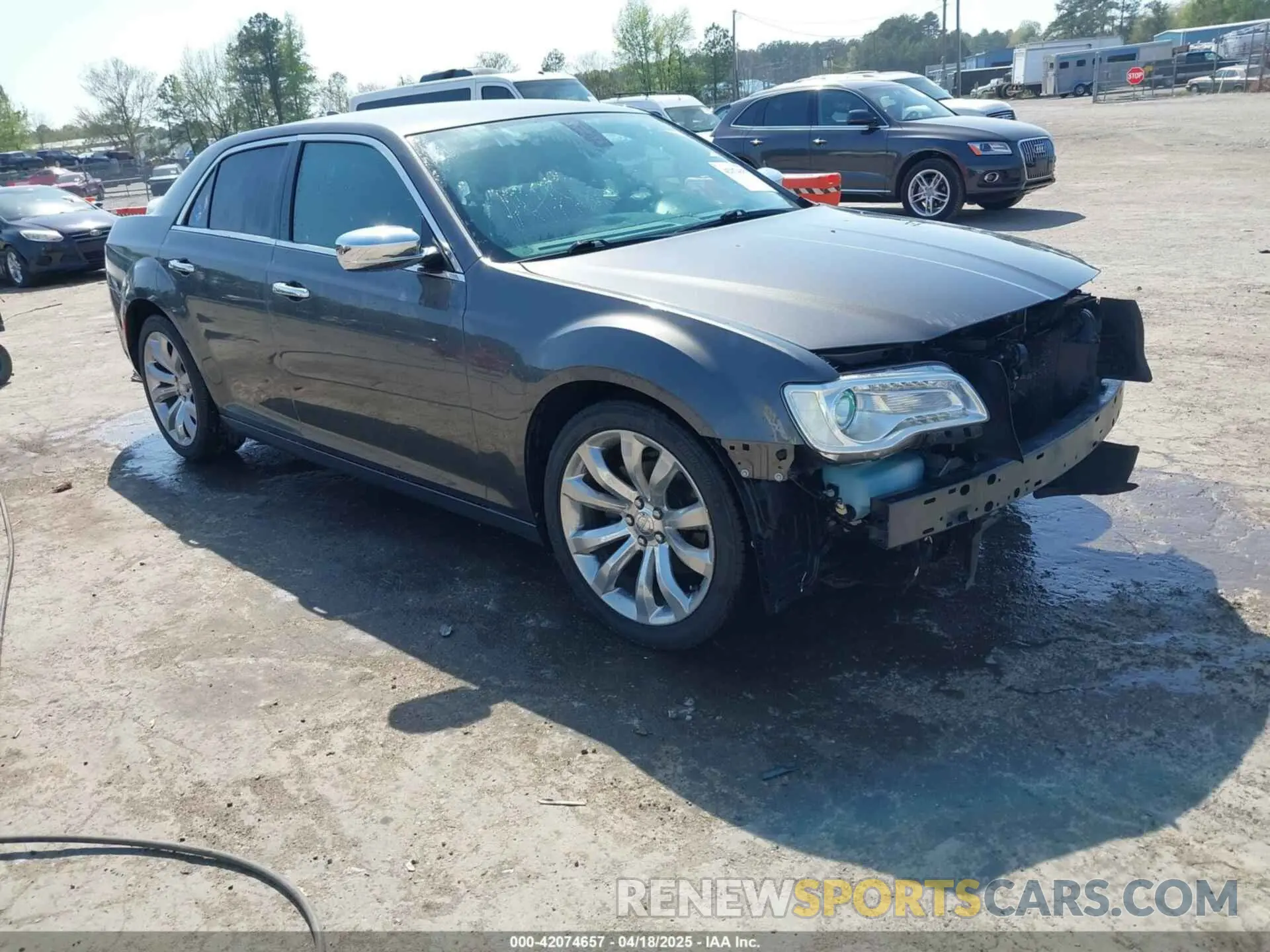 1 Фотография поврежденного автомобиля 2C3CCAEG3KH528585 CHRYSLER 300 2019