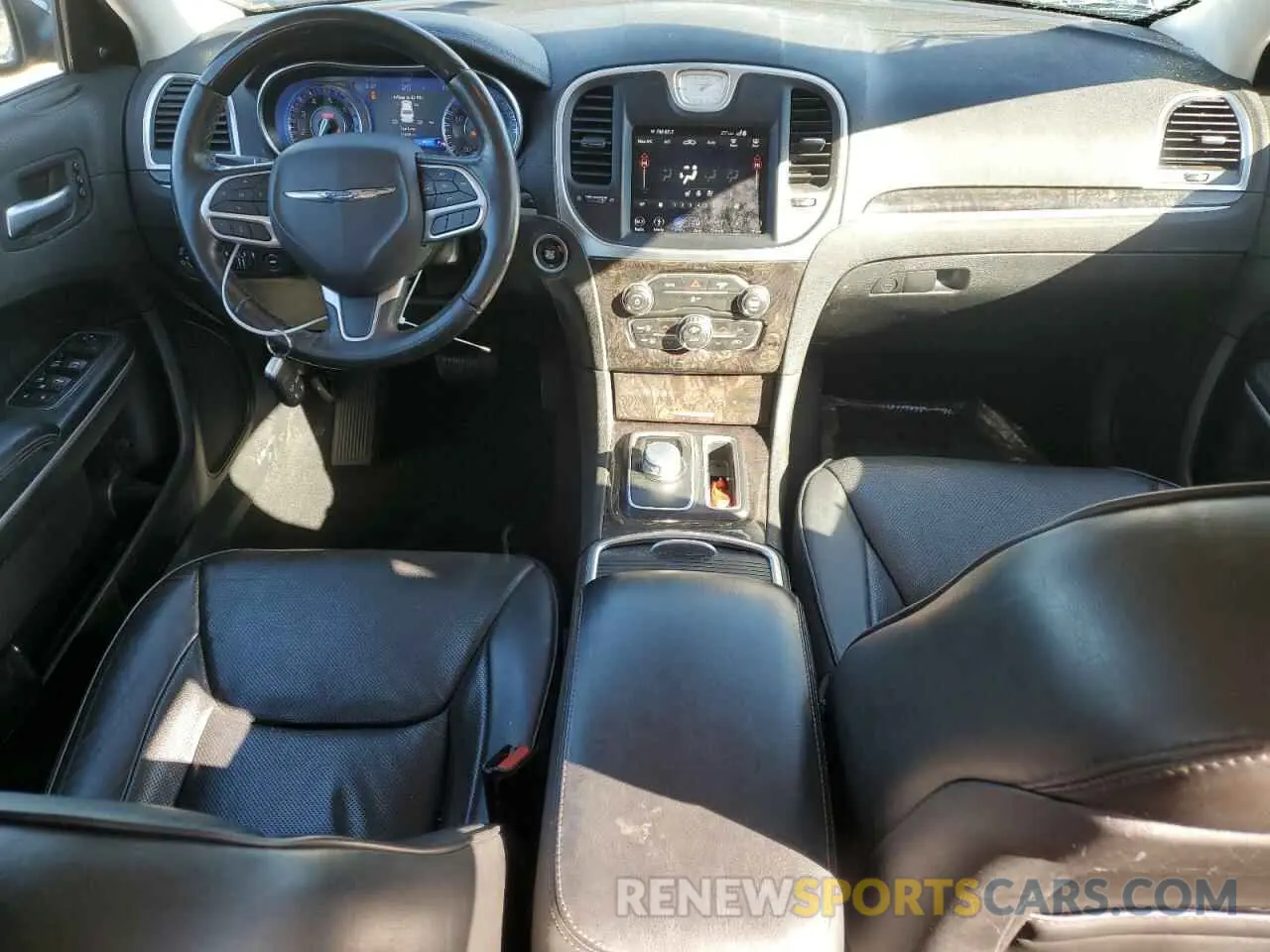 8 Фотография поврежденного автомобиля 2C3CCAEG3KH555687 CHRYSLER 300 2019
