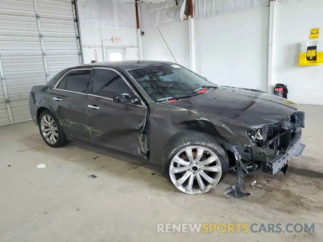 4 Photograph of a damaged car 2C3CCAEG3KH563000 CHRYSLER 300 2019