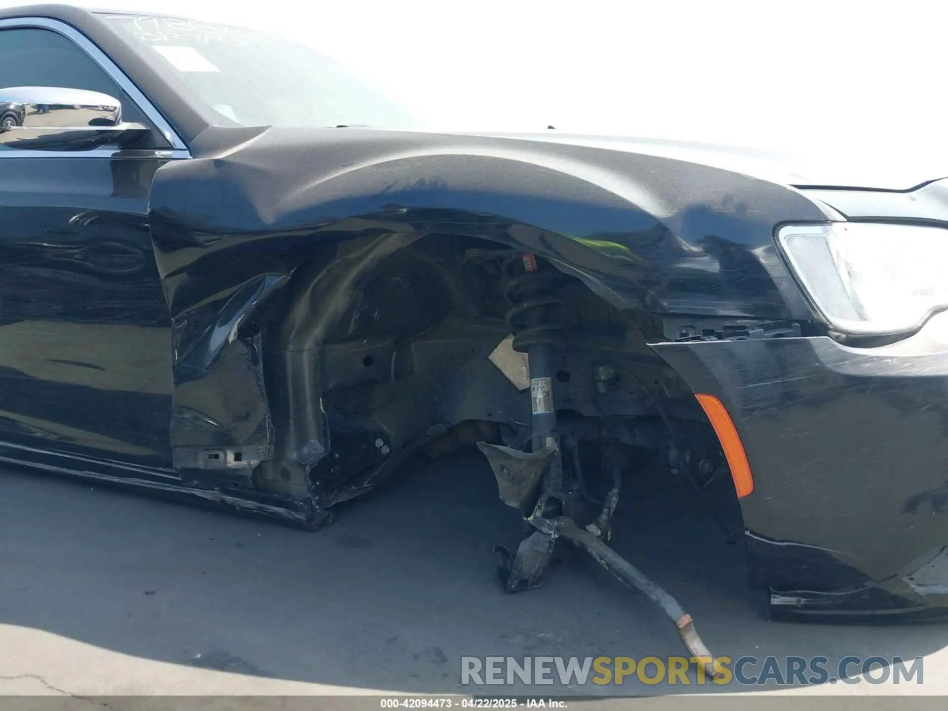 19 Фотография поврежденного автомобиля 2C3CCAEG3KH697988 CHRYSLER 300 2019