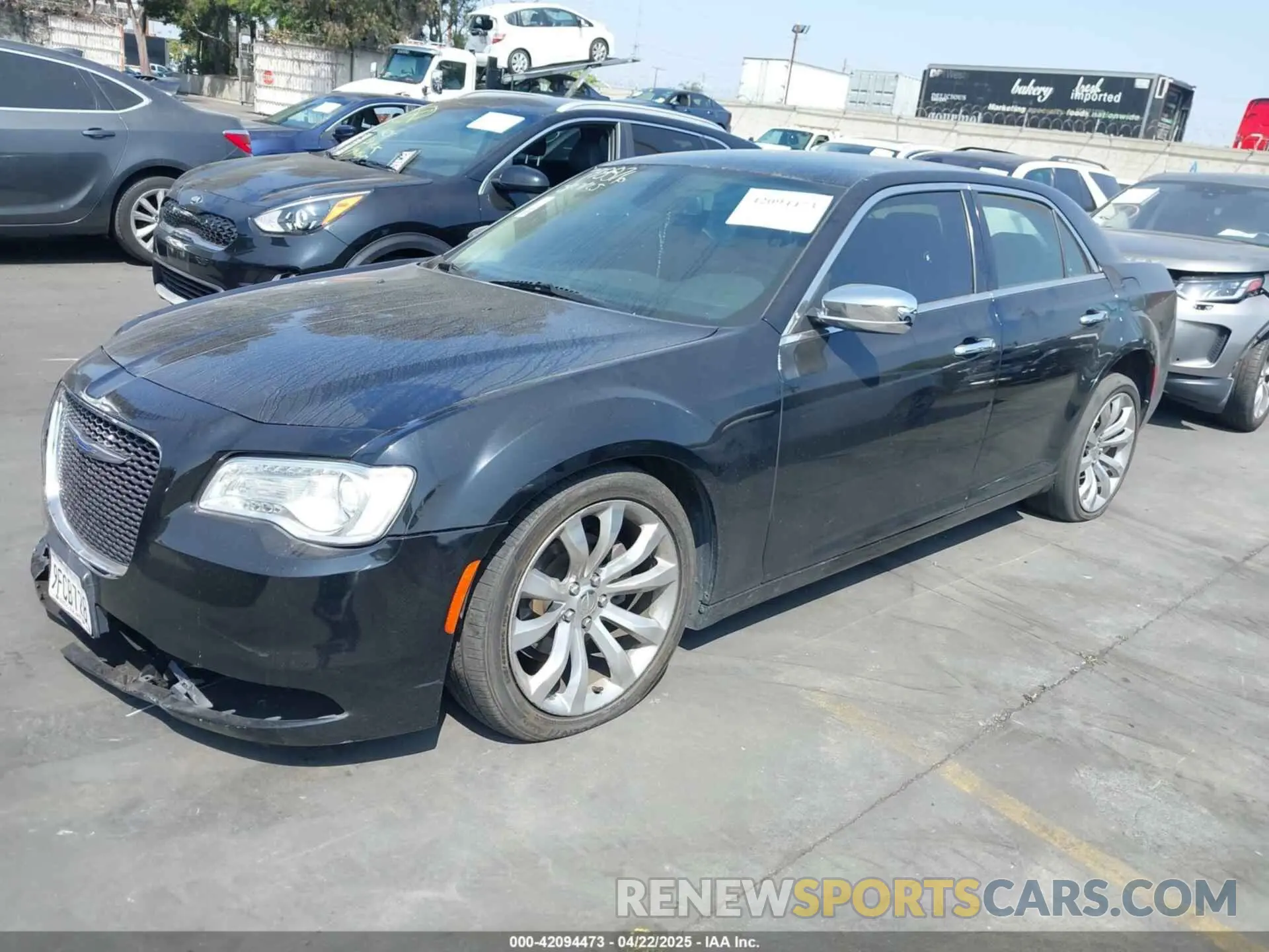 2 Фотография поврежденного автомобиля 2C3CCAEG3KH697988 CHRYSLER 300 2019