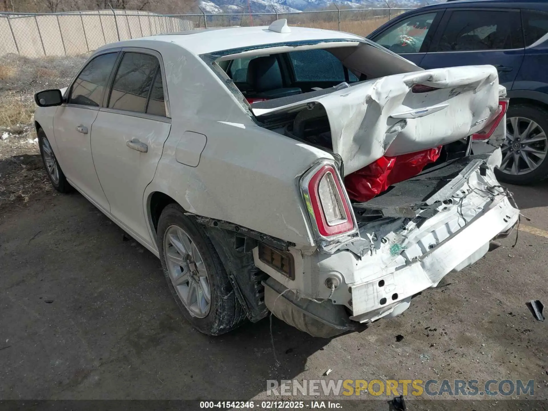 6 Photograph of a damaged car 2C3CCAEG7KH566112 CHRYSLER 300 2019