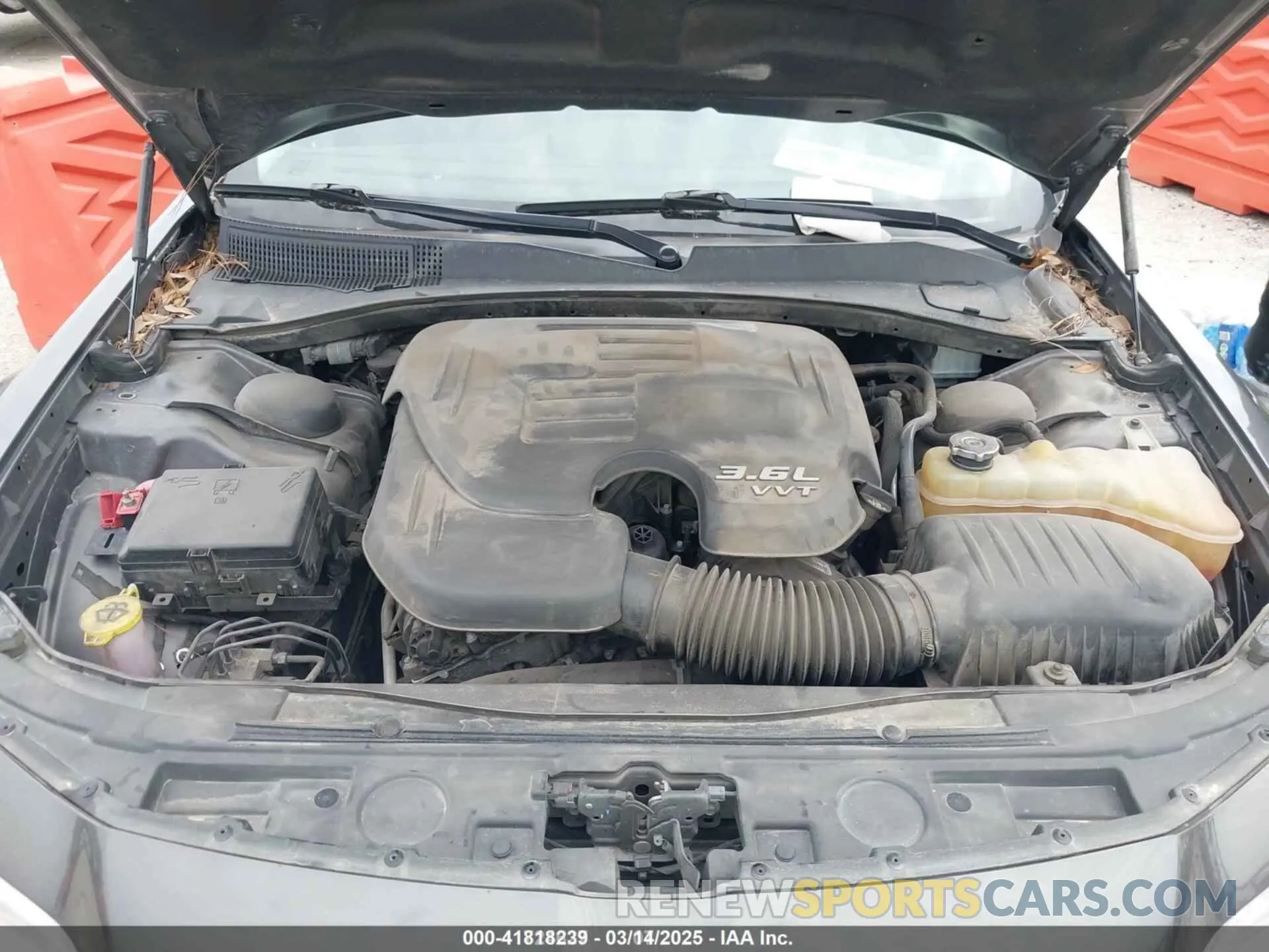 10 Photograph of a damaged car 2C3CCAEG8KH594727 CHRYSLER 300 2019