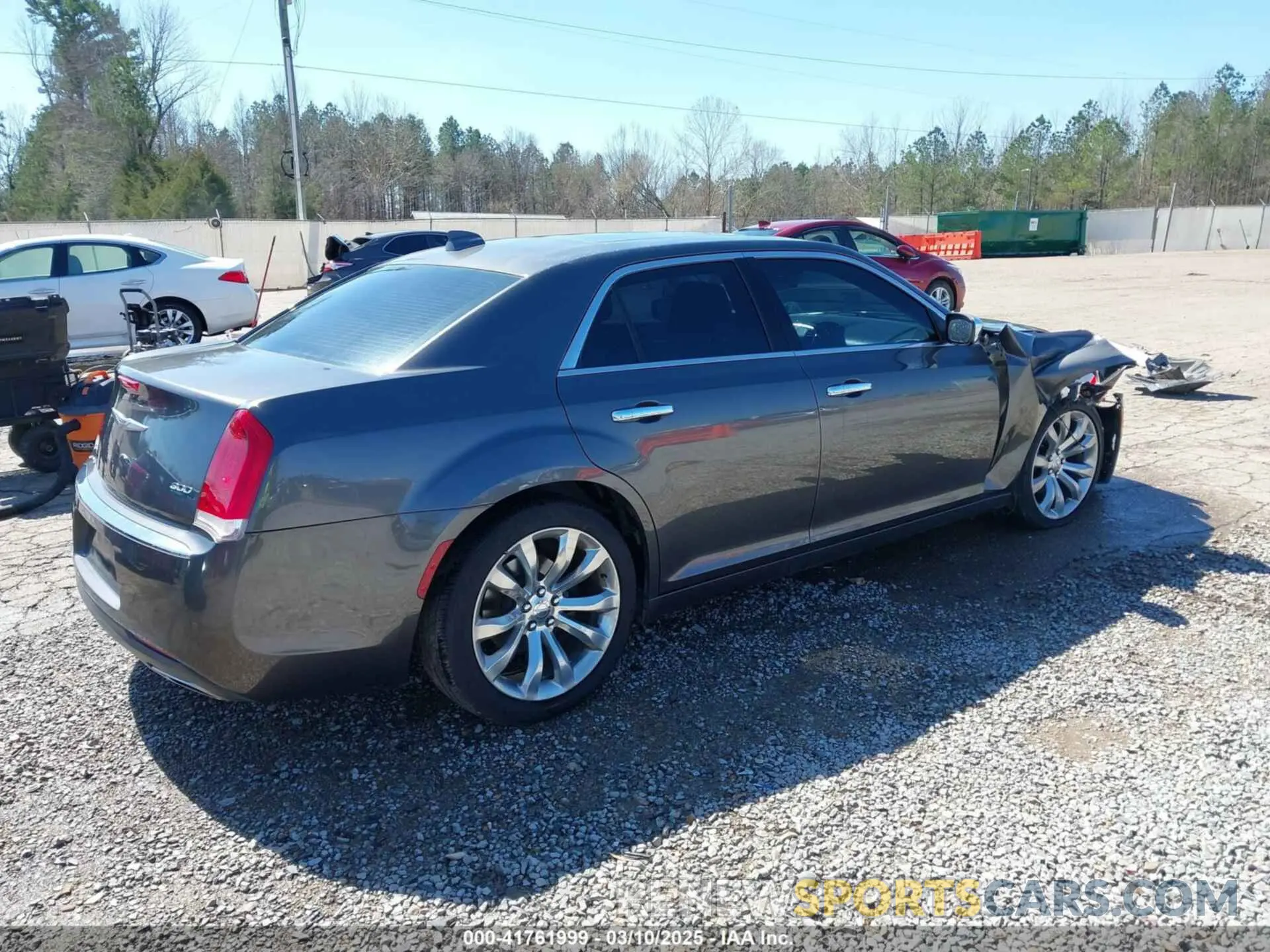 4 Photograph of a damaged car 2C3CCAEG9KH585695 CHRYSLER 300 2019
