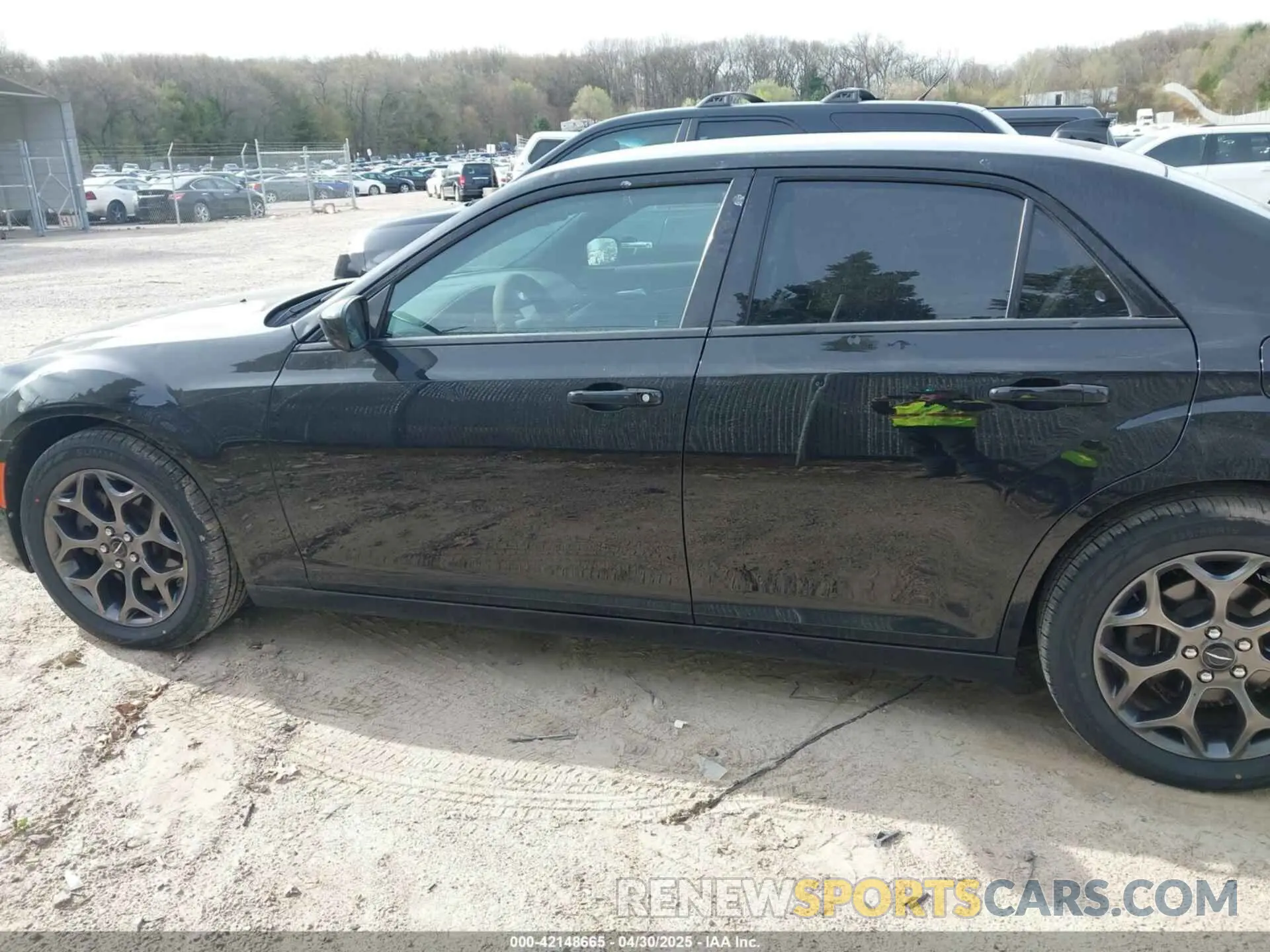 14 Photograph of a damaged car 2C3CCAGG0KH632108 CHRYSLER 300 2019