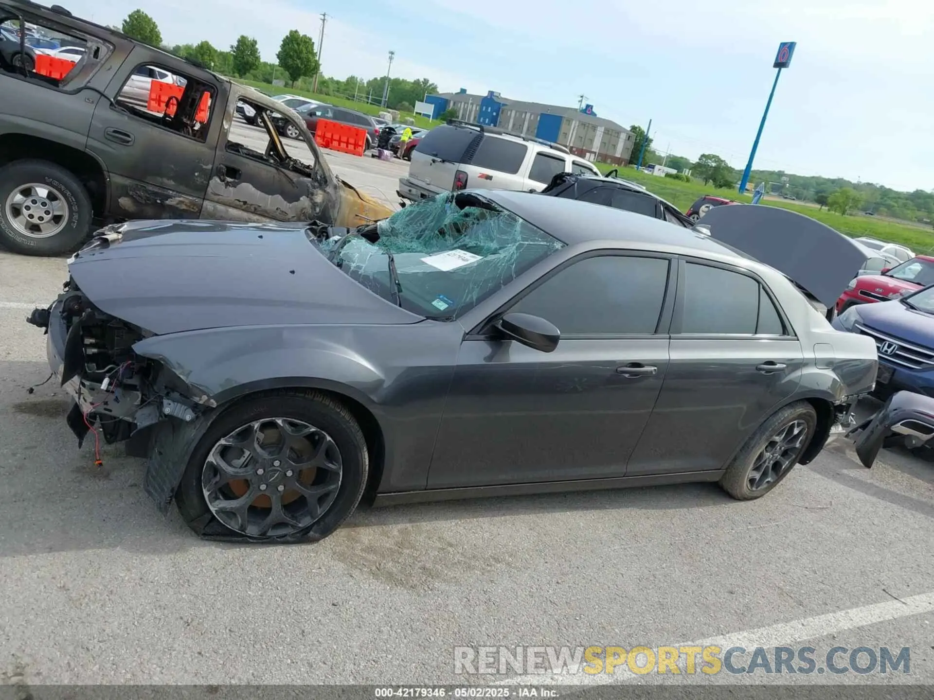 14 Фотография поврежденного автомобиля 2C3CCAGG3KH648934 CHRYSLER 300 2019
