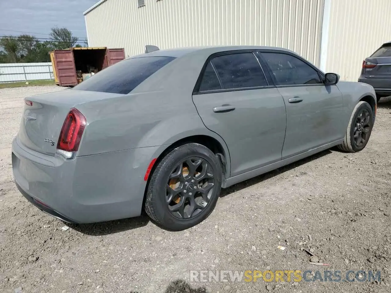 3 Photograph of a damaged car 2C3CCAGGXKH656044 CHRYSLER 300 2019