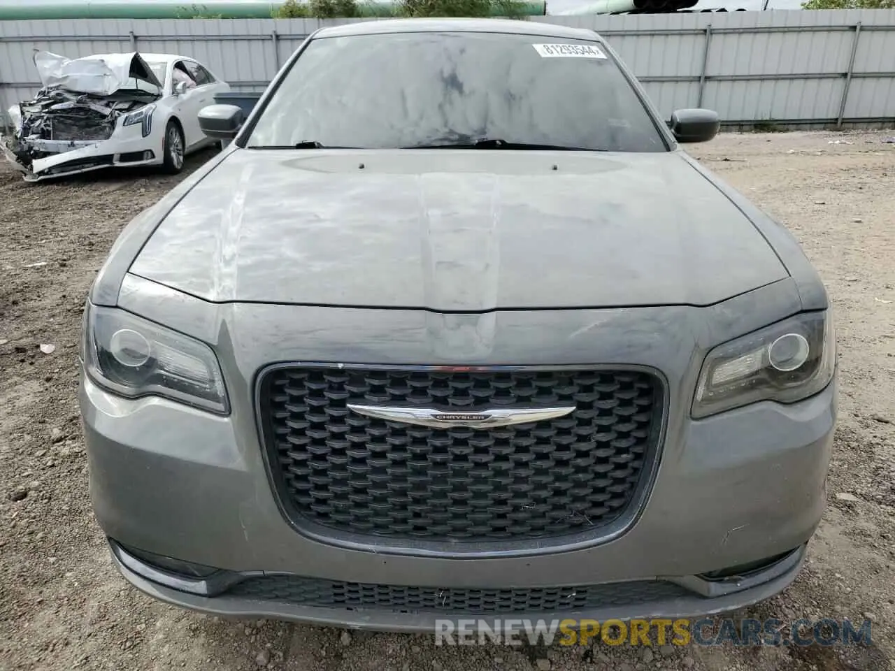 5 Photograph of a damaged car 2C3CCAGGXKH656044 CHRYSLER 300 2019