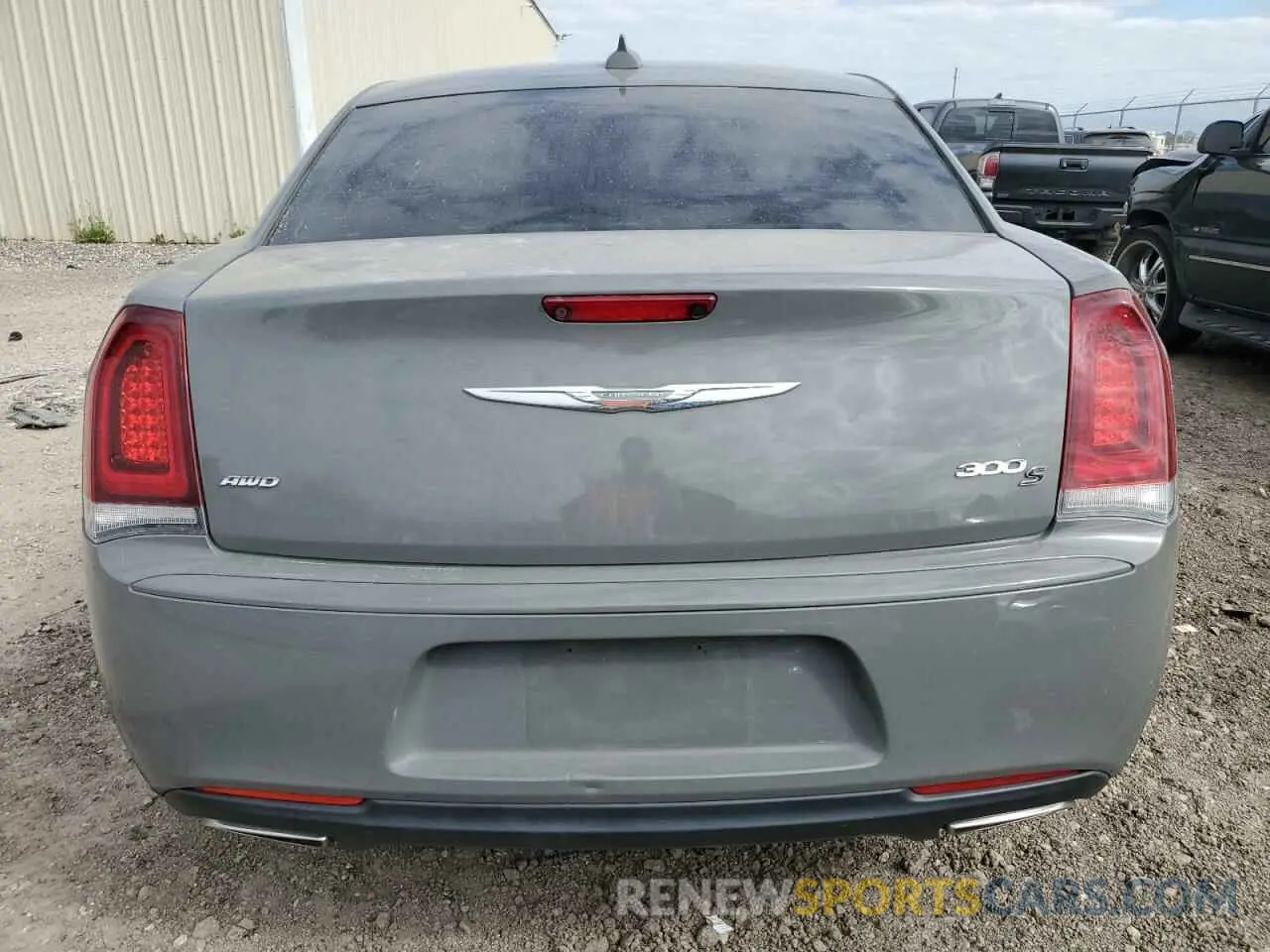 6 Photograph of a damaged car 2C3CCAGGXKH656044 CHRYSLER 300 2019
