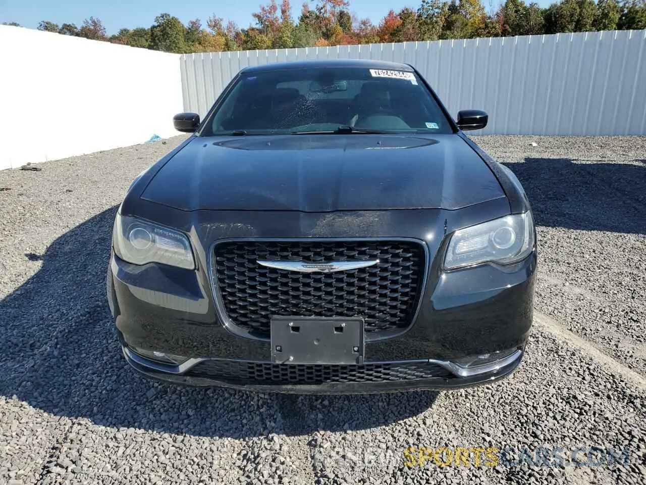 5 Фотография поврежденного автомобиля 2C3CCAGGXKH690811 CHRYSLER 300 2019