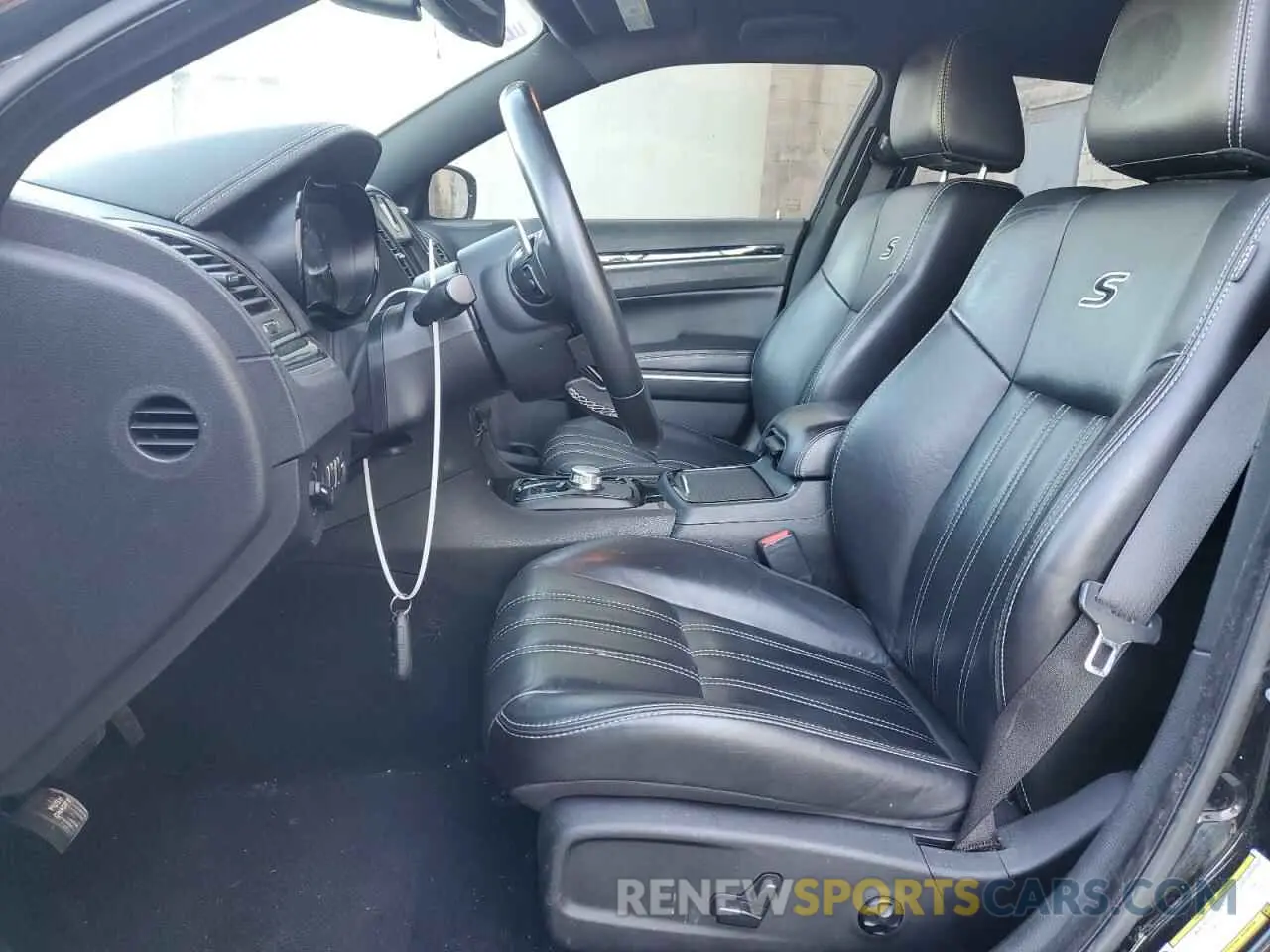 7 Фотография поврежденного автомобиля 2C3CCAGGXKH690811 CHRYSLER 300 2019