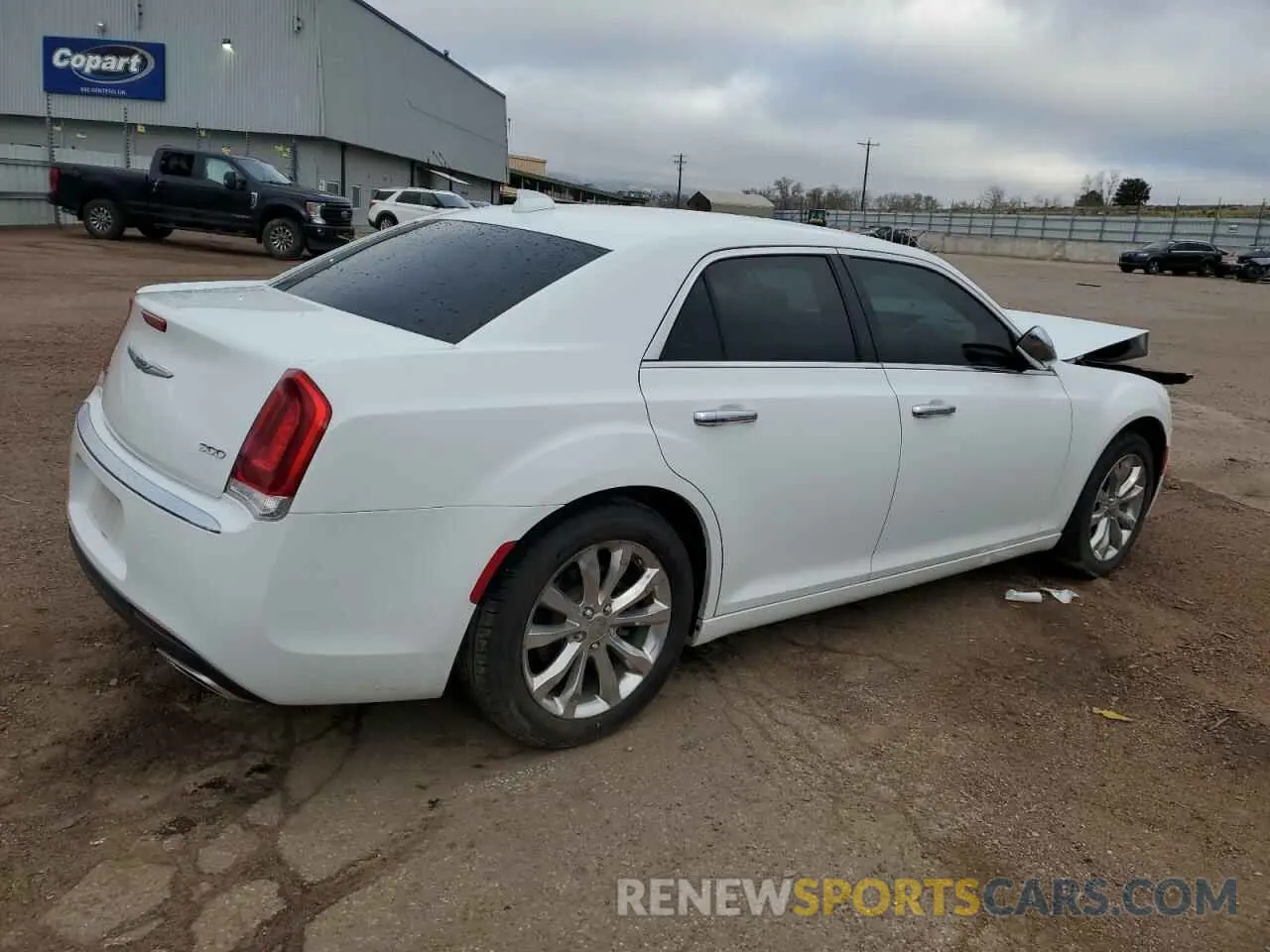 3 Photograph of a damaged car 2C3CCAKG3KH690883 CHRYSLER 300 2019