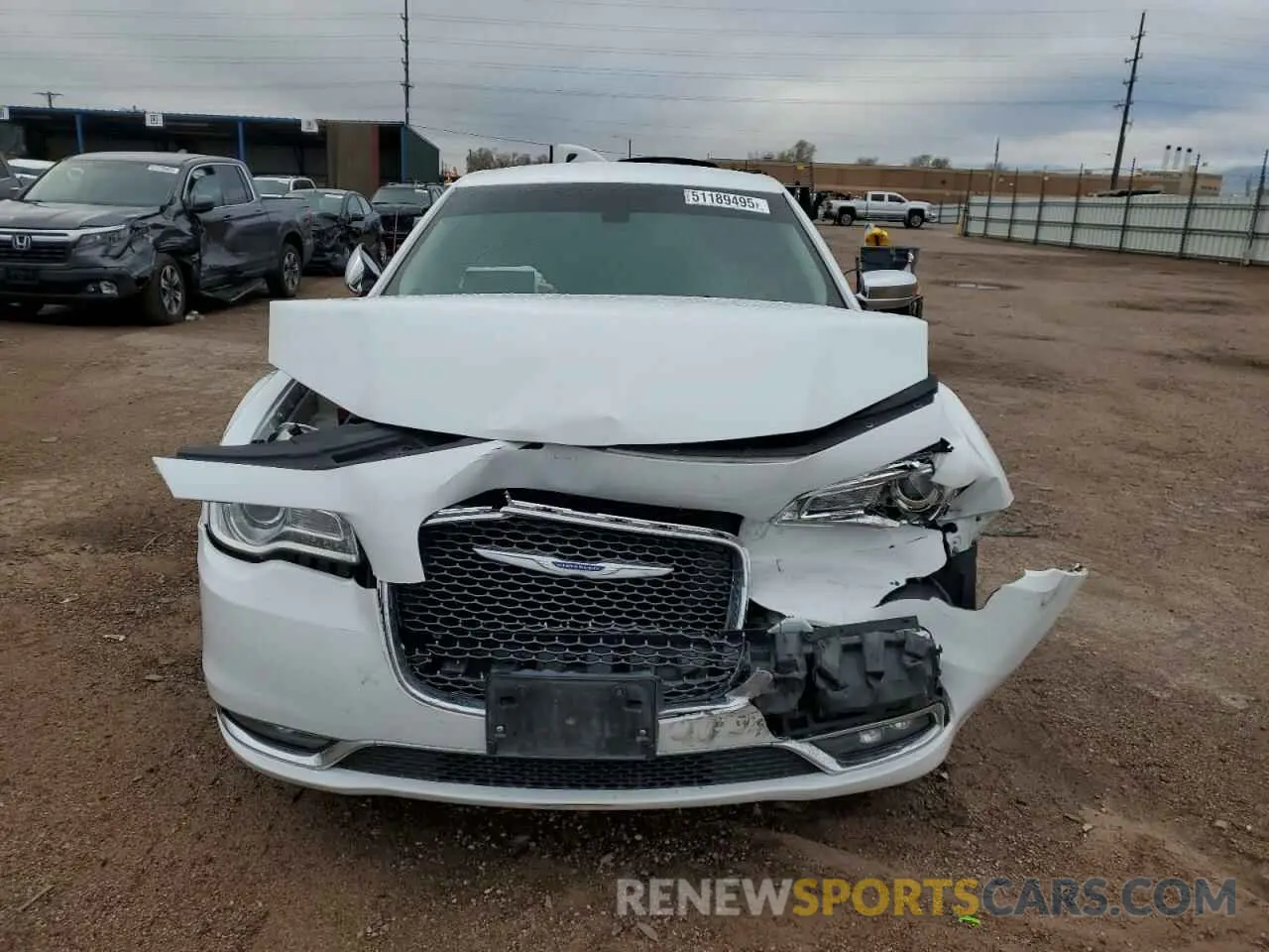 5 Photograph of a damaged car 2C3CCAKG3KH690883 CHRYSLER 300 2019