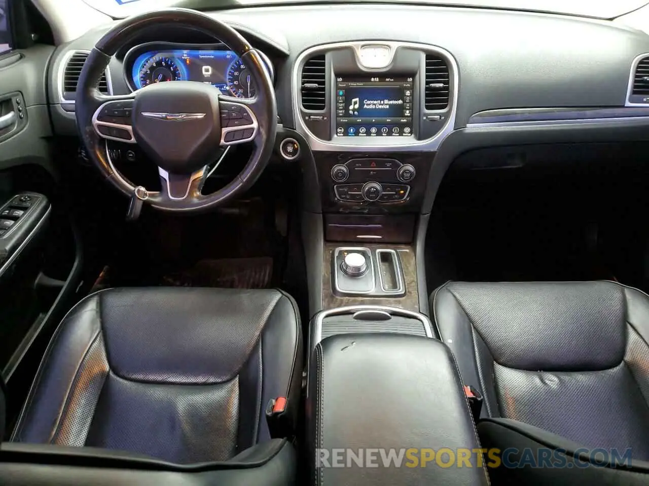 8 Photograph of a damaged car 2C3CCAKG8KH569136 CHRYSLER 300 2019