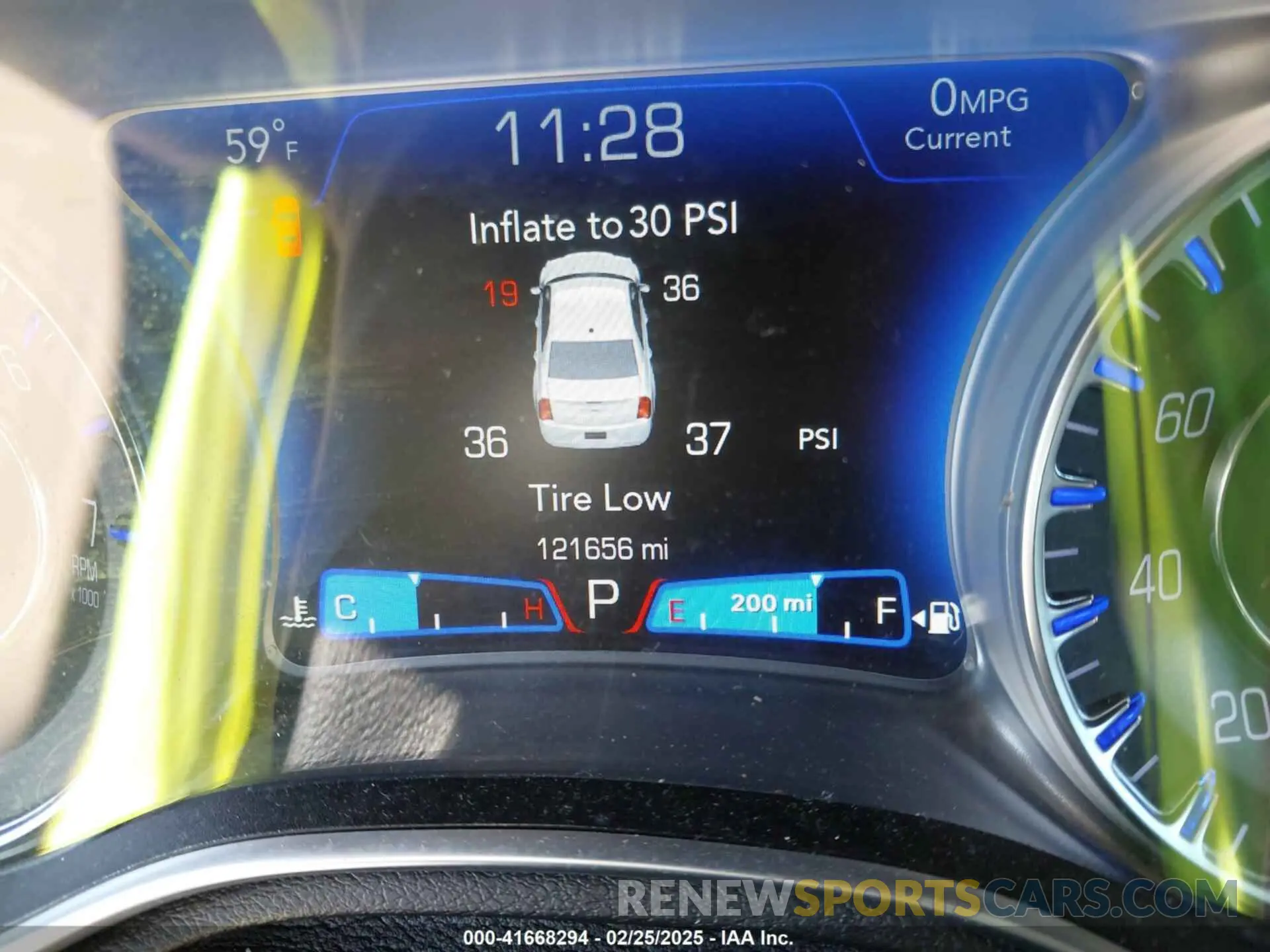 7 Photograph of a damaged car 2C3CCAKG8KH610865 CHRYSLER 300 2019