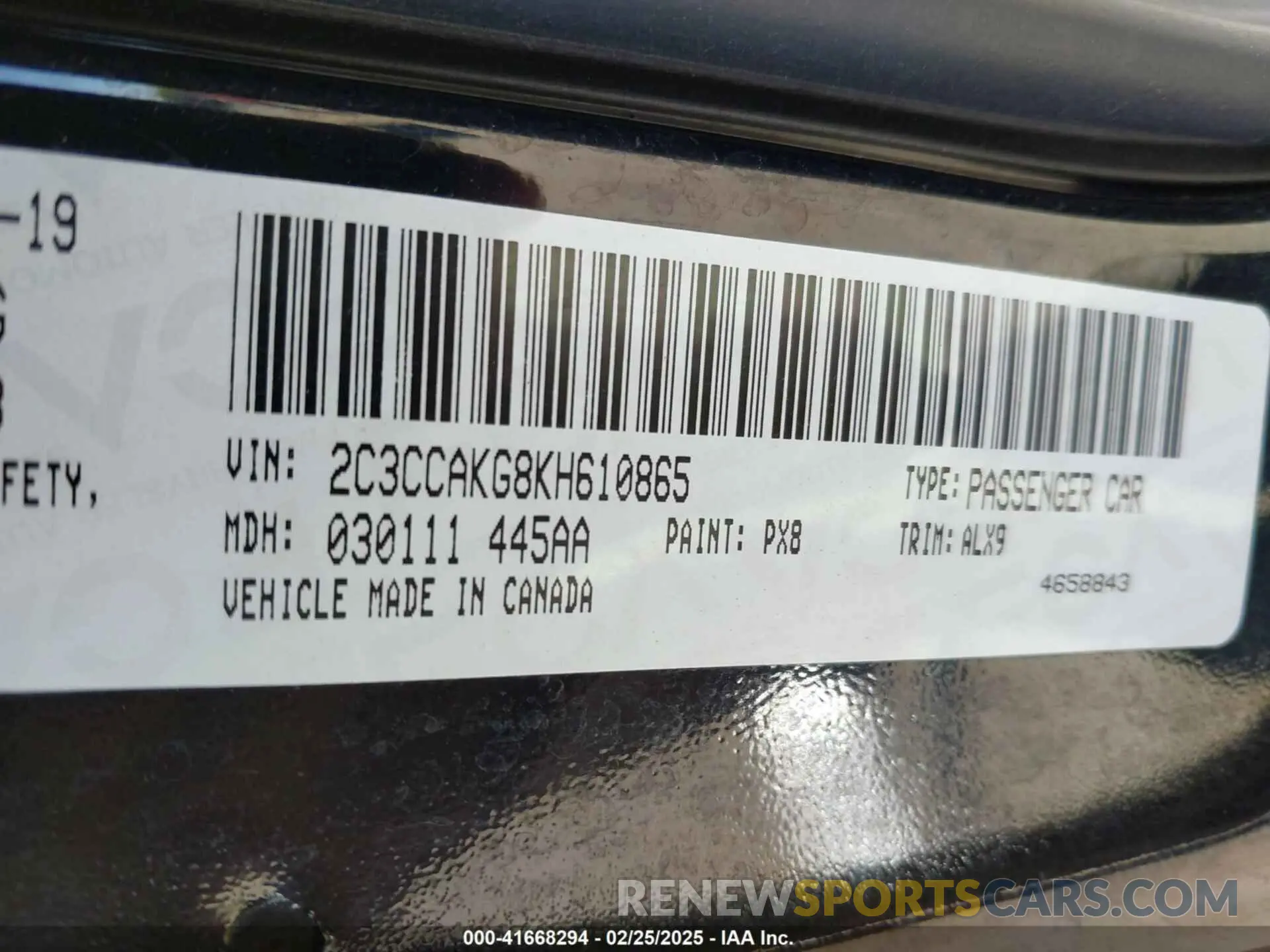 9 Photograph of a damaged car 2C3CCAKG8KH610865 CHRYSLER 300 2019