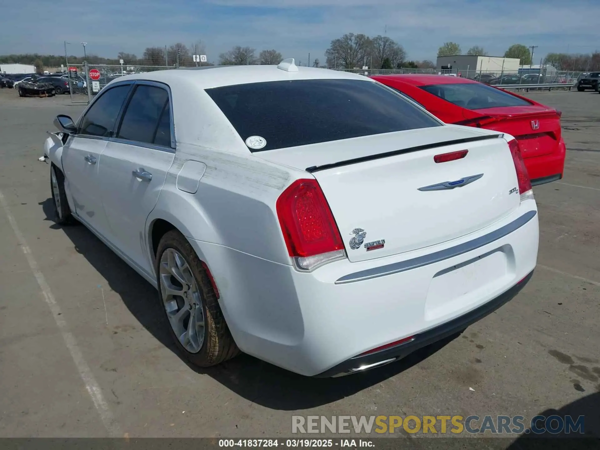 3 Photograph of a damaged car 2C3CCAPT5KH606049 CHRYSLER 300 2019