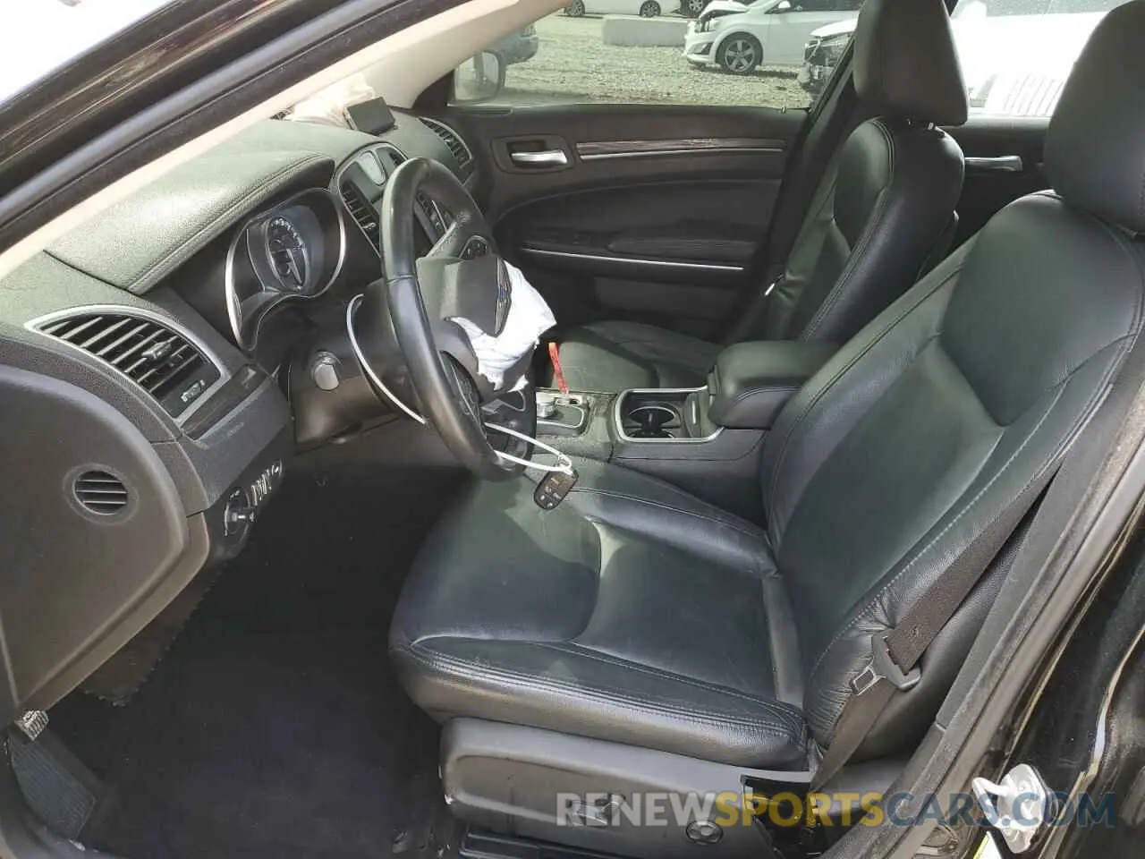 7 Фотография поврежденного автомобиля 2C3CCARG1KH548957 CHRYSLER 300 2019