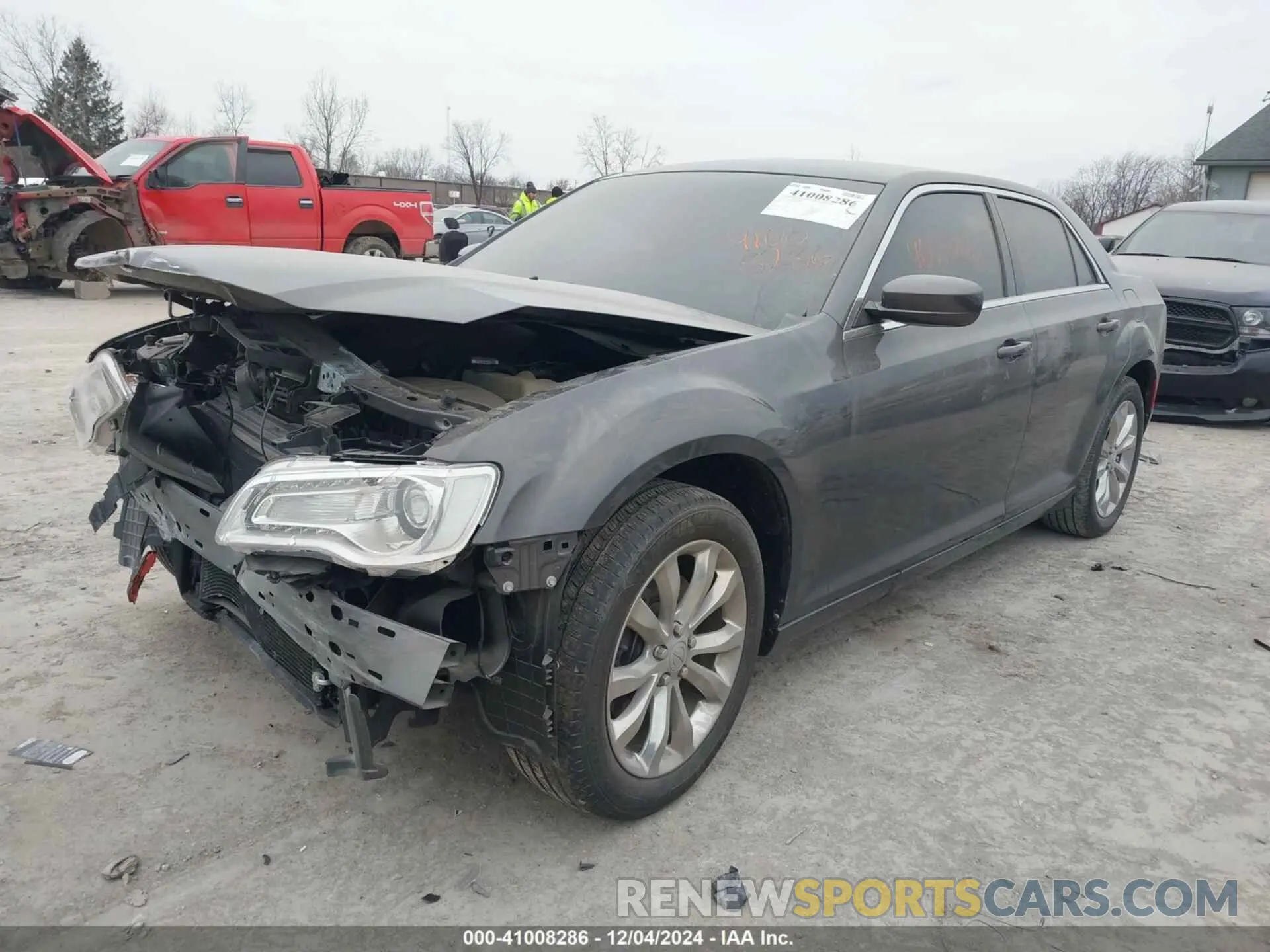 2 Фотография поврежденного автомобиля 2C3CCARG1KH611054 CHRYSLER 300 2019