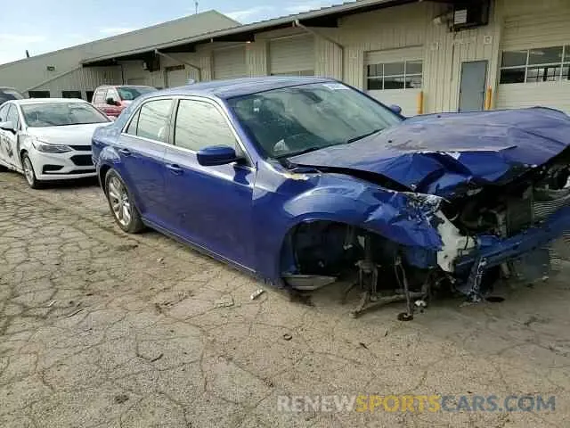 10 Photograph of a damaged car 2C3CCARG2KH556565 CHRYSLER 300 2019