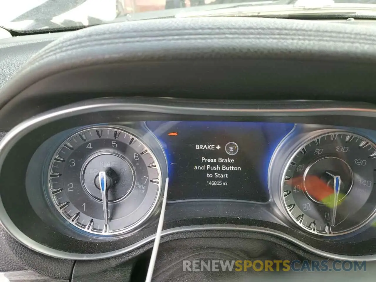 9 Photograph of a damaged car 2C3CCARG2KH556565 CHRYSLER 300 2019