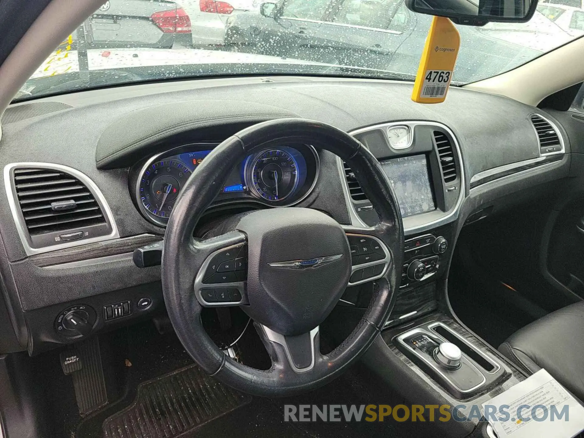 18 Photograph of a damaged car 2C3CCARG6KH618257 CHRYSLER 300 2019