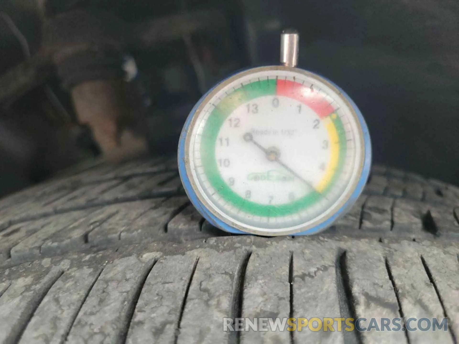 22 Photograph of a damaged car 2C3CCARG6KH618257 CHRYSLER 300 2019