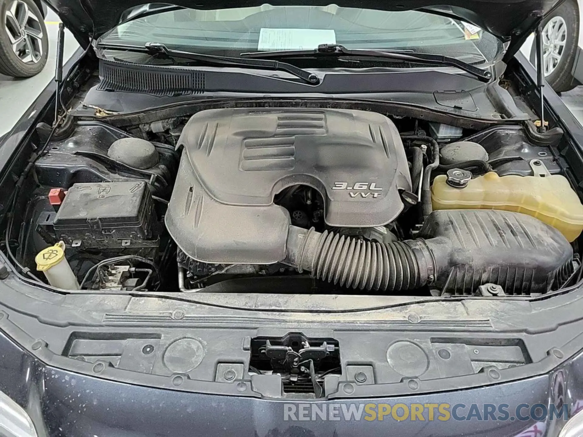 2 Фотография поврежденного автомобиля 2C3CCARG7KH556447 CHRYSLER 300 2019