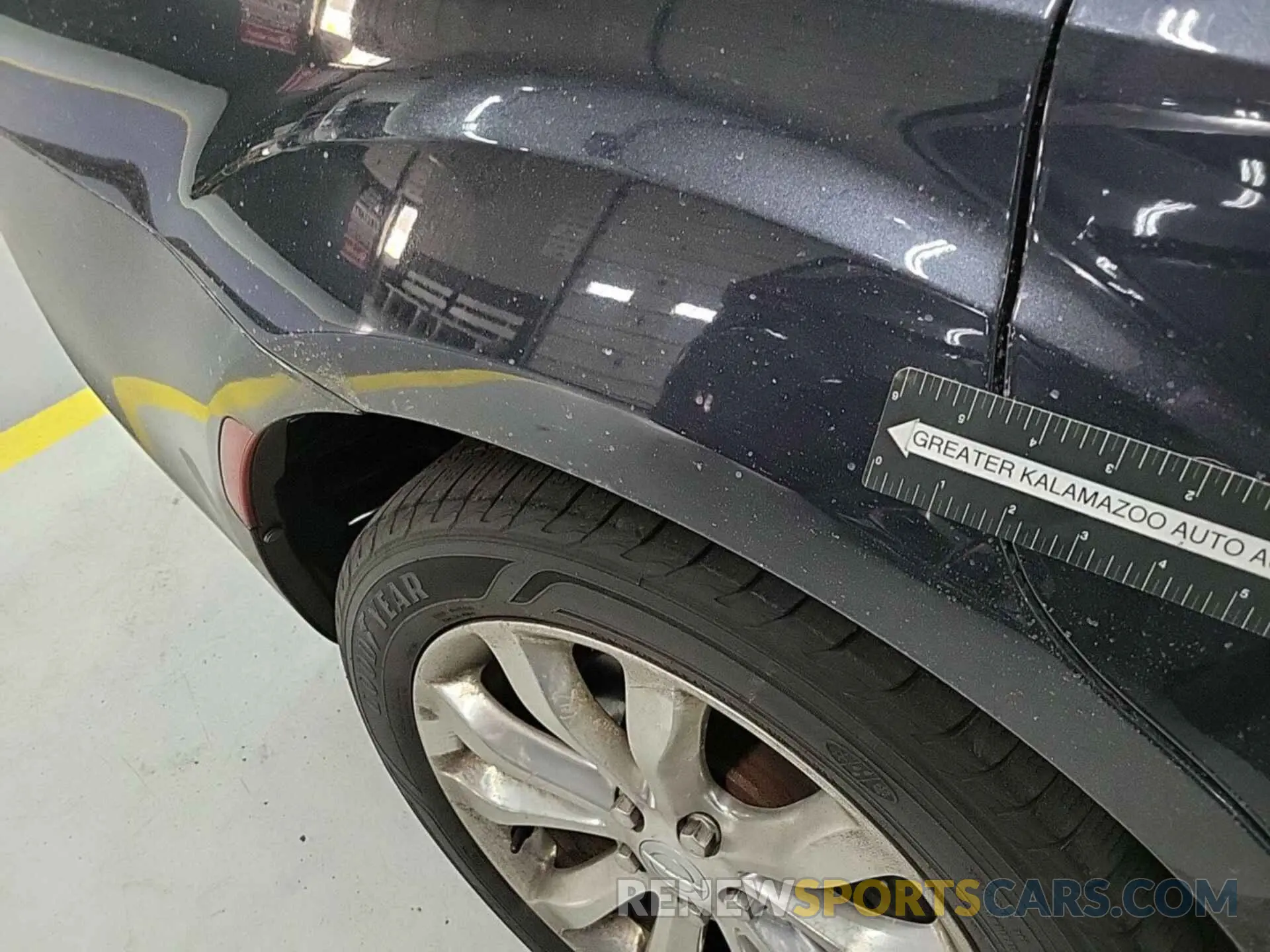 27 Фотография поврежденного автомобиля 2C3CCARG7KH556447 CHRYSLER 300 2019